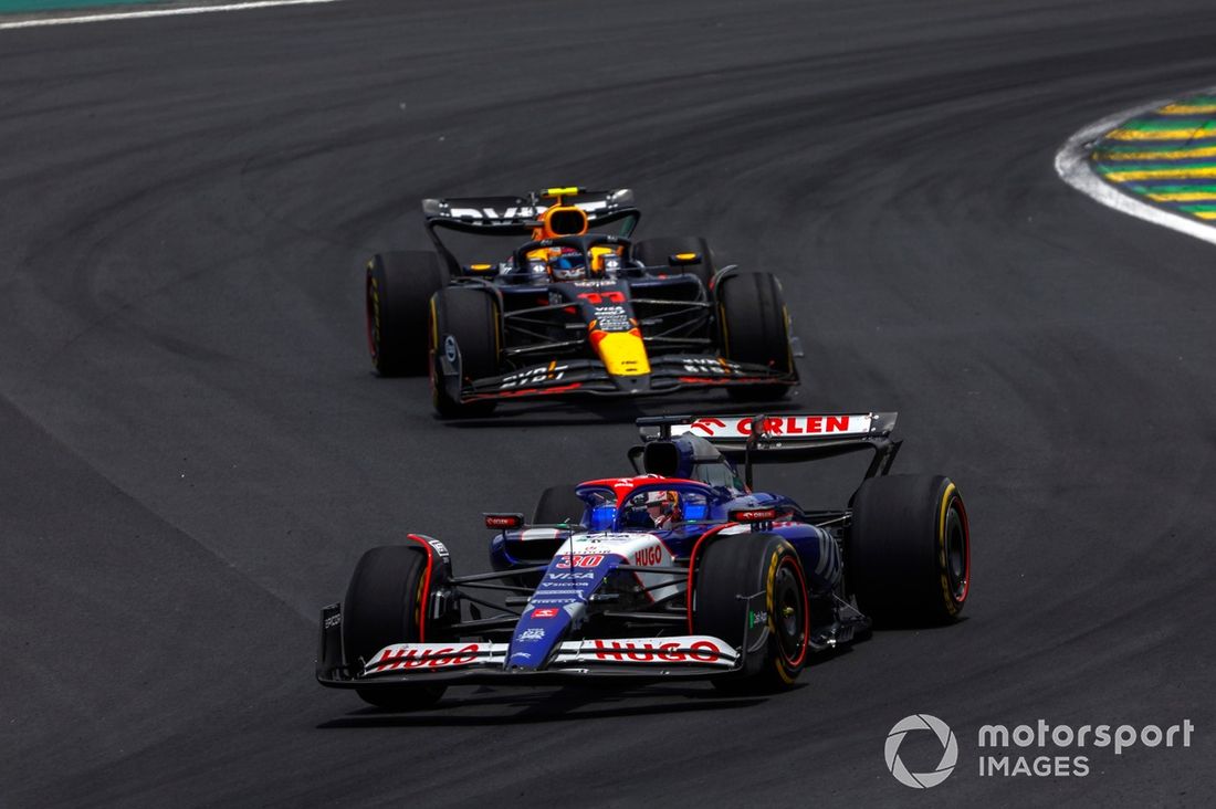 Liam Lawson, RB F1 Team VCARB 01, Sergio Pérez, Red Bull Racing RB20