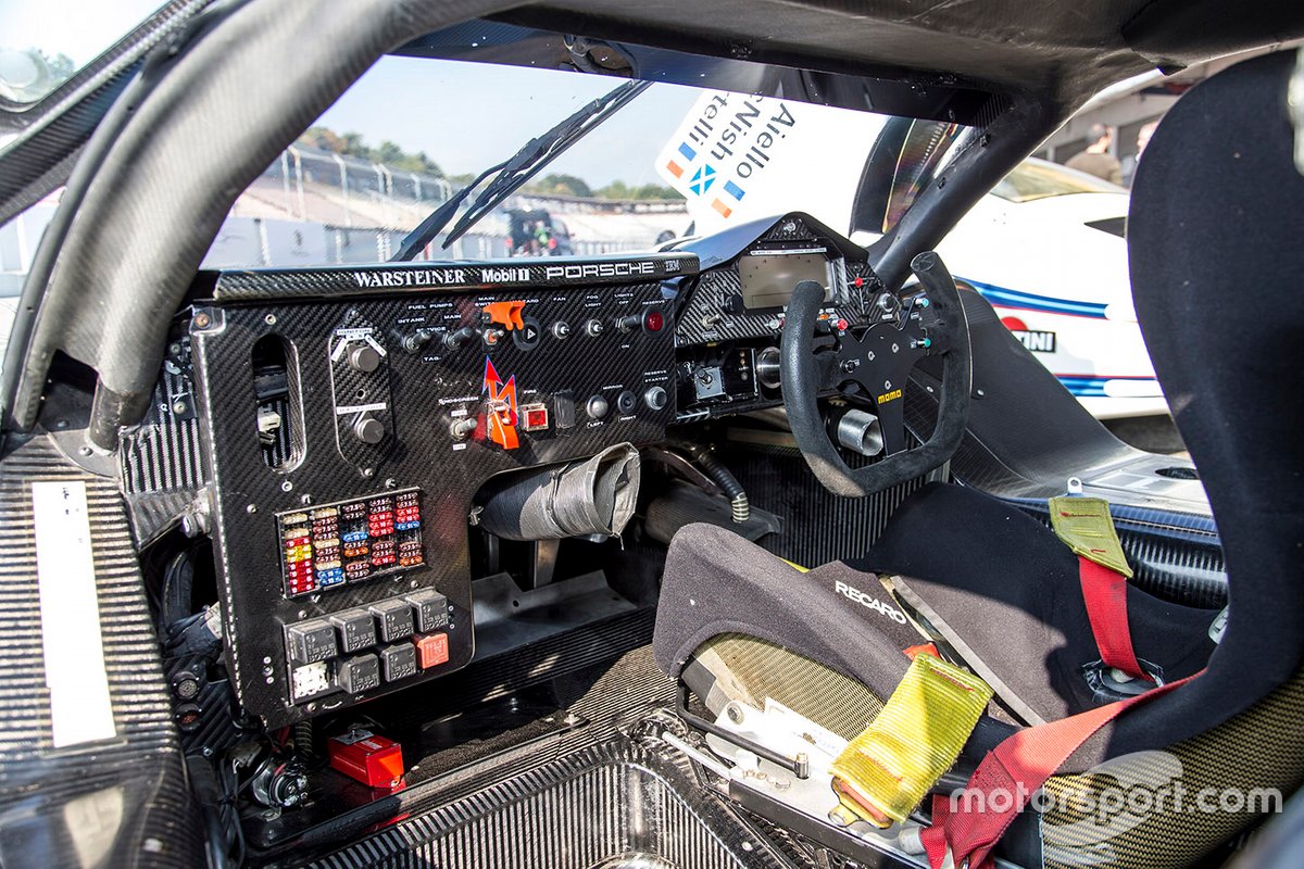 1998 Porsche 911 GT1