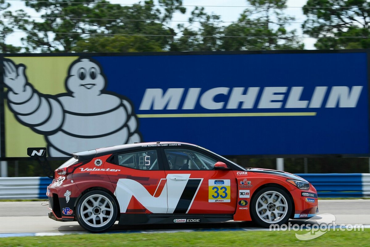 Gabby Chaves, Ryan Norman, Bryan Herta Autosport, Hyundai Veloster N TCR