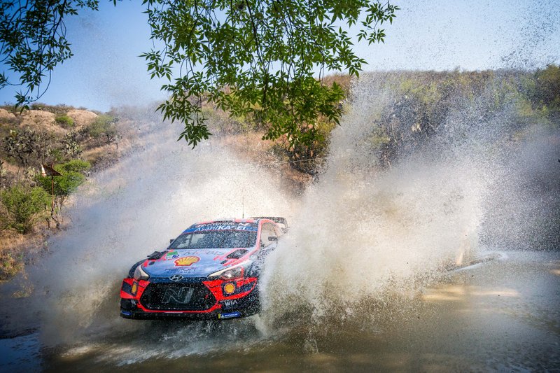 Ott Tänak, Martin Järveoja, Hyundai Motorsport Hyundai i20 Coupe WRC