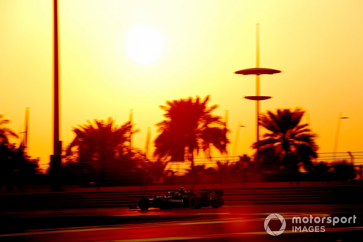 Lewis Hamilton, Mercedes W12