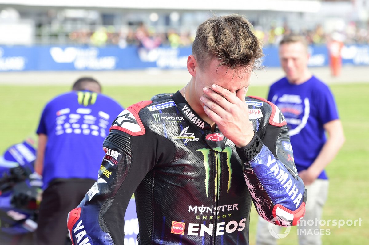 El Campeón del Mundo Fabio Quartararo, Yamaha Factory Racing celebra