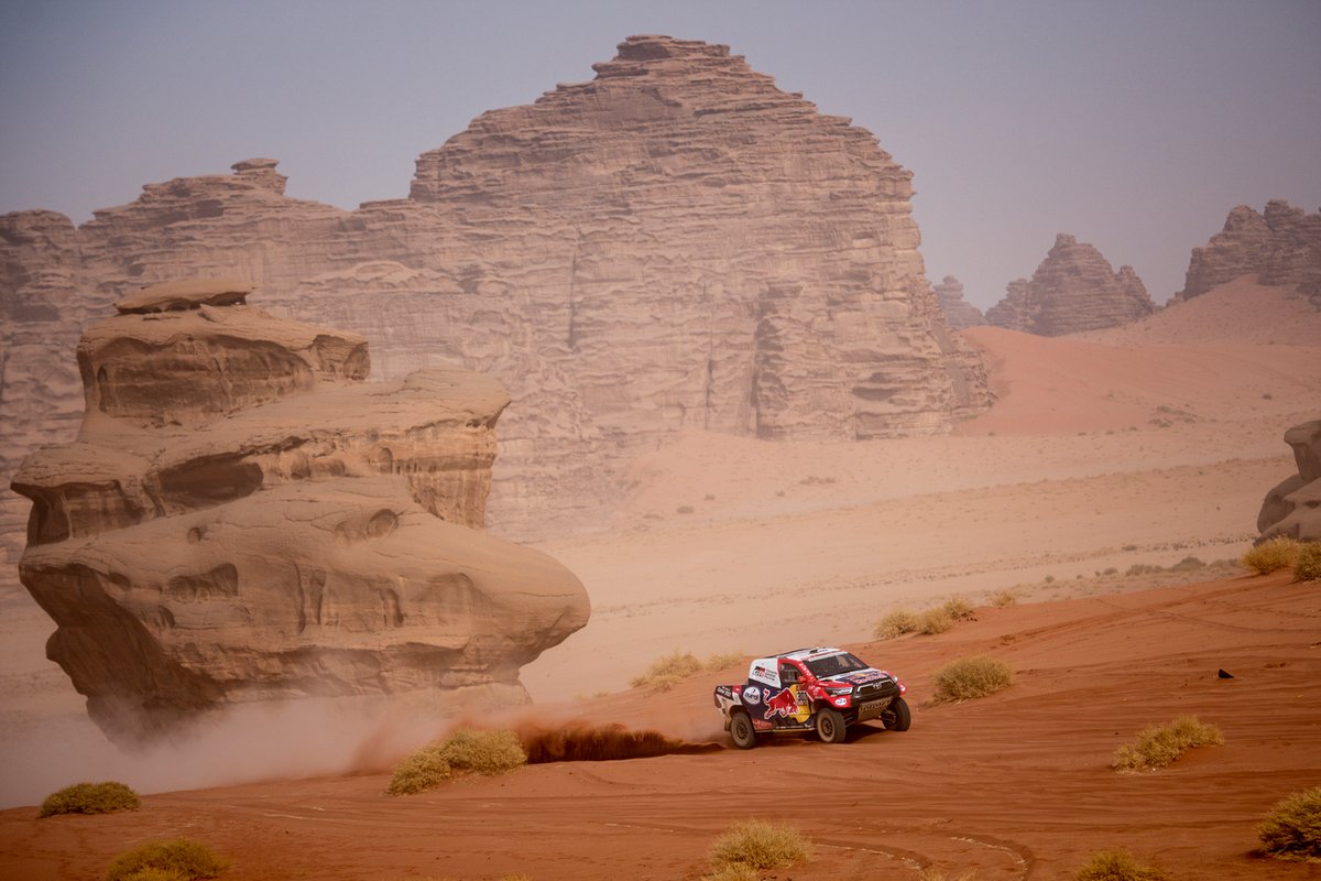 #301 Toyota Gazoo Racing: Nasser Al-Attiyah, Matthieu Baumel