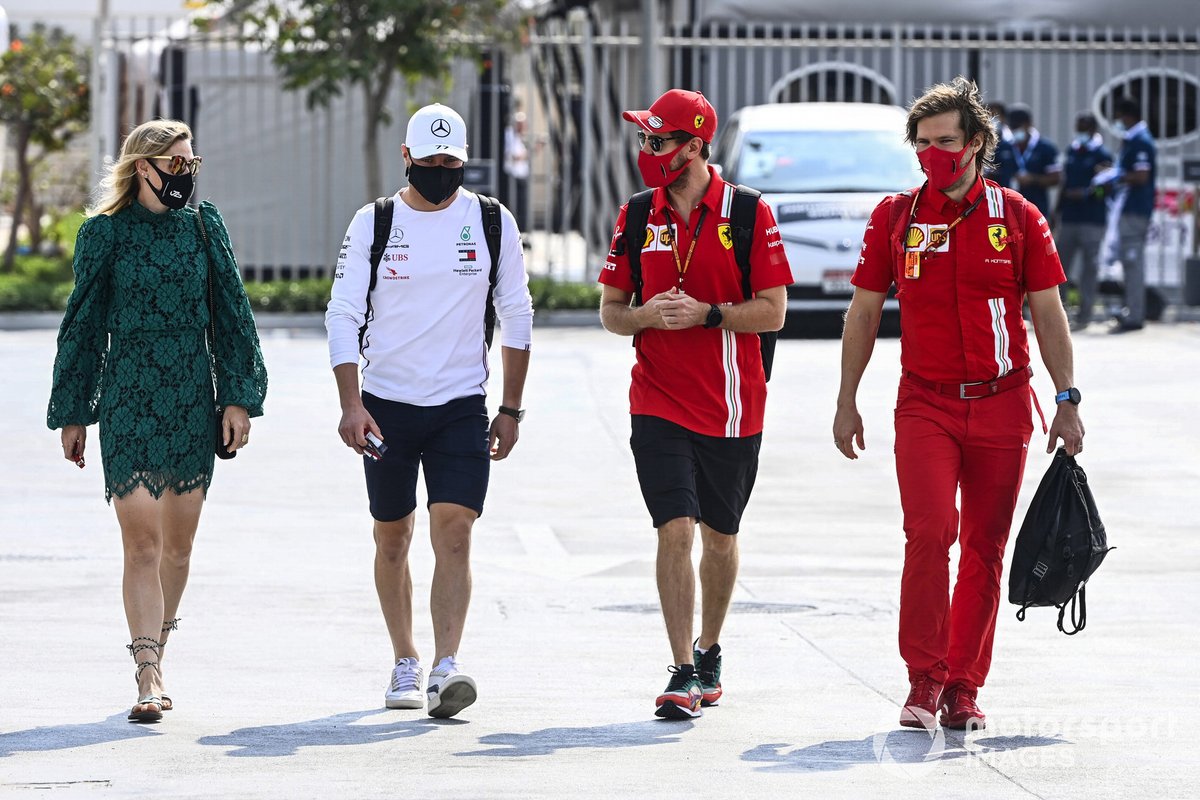 Valtteri Bottas, Mercedes-AMG F1, Sebastian Vettel, Ferrari