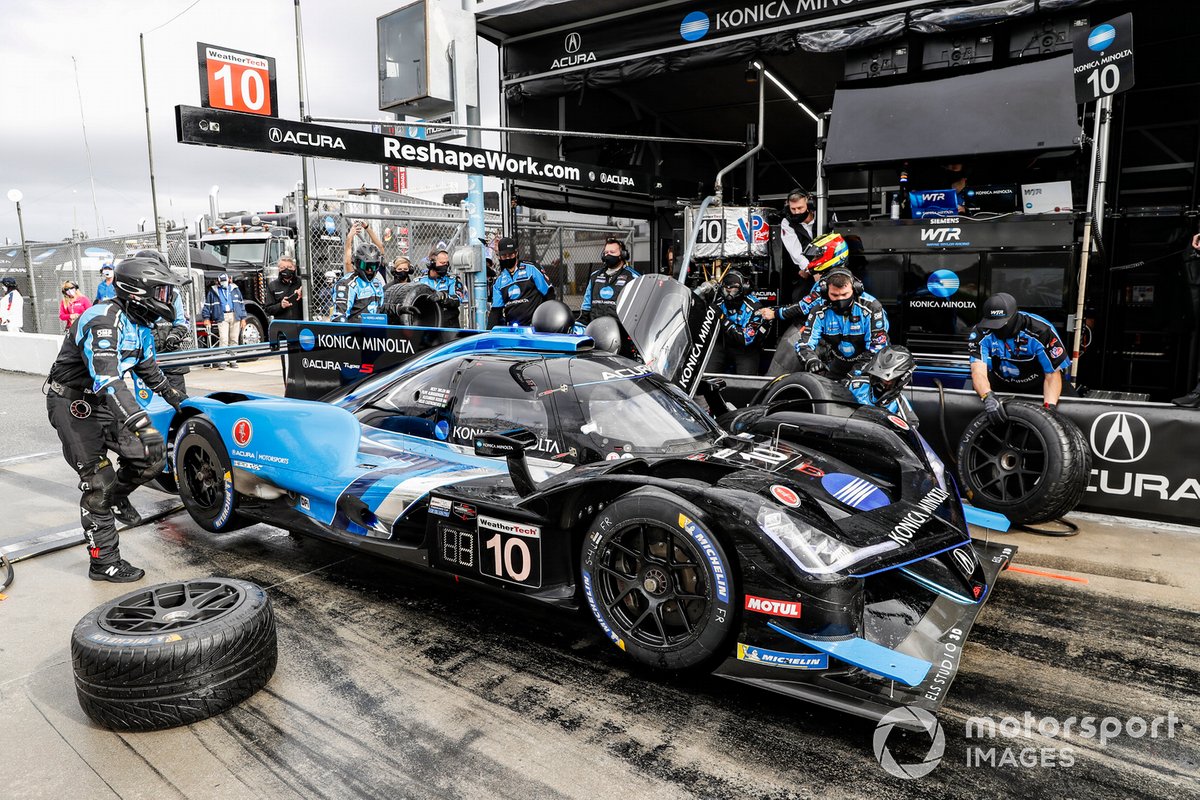 #10 Wayne Taylor Racing Acura ARX-05 Acura DPi: Ricky Taylor, Filipe Albuquerque, Alexander Rossi, Helio Castroneves