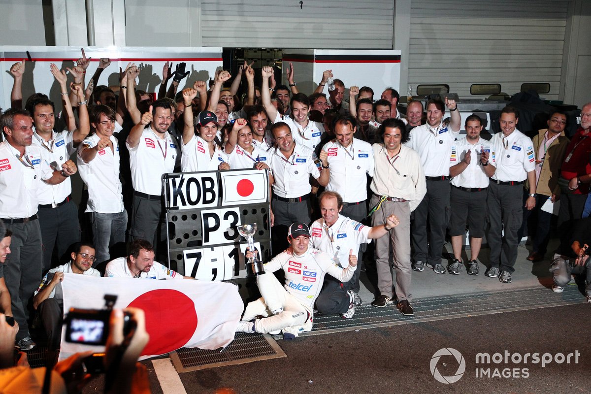 Third place Kamui Kobayashi, Sauber C31 celebrates