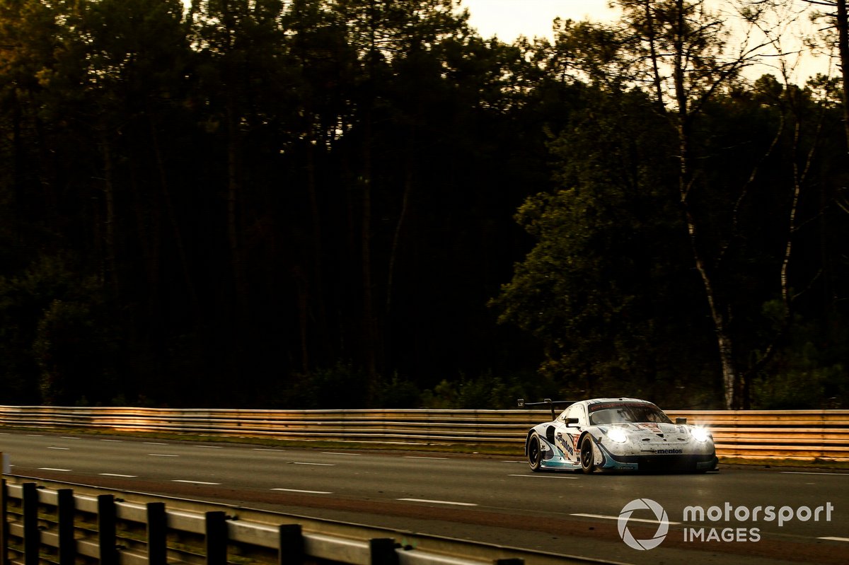 #56 Team Project 1 Porsche 911 RSR: Egidio Perfetti, Larry Ten Voorde, Matteo Cairoli