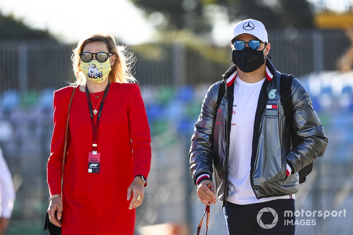 Tiffany Cromwell y Valtteri Bottas, Mercedes-AMG F1