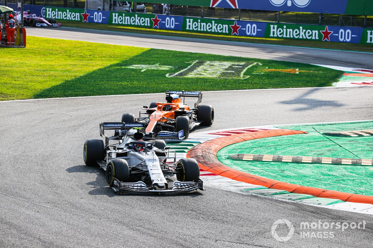 Pierre Gasly, AlphaTauri AT01, Carlos Sainz Jr., McLaren MCL35