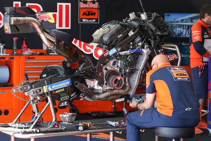 The Tech3 KTM Racing bike at Balaton Park.