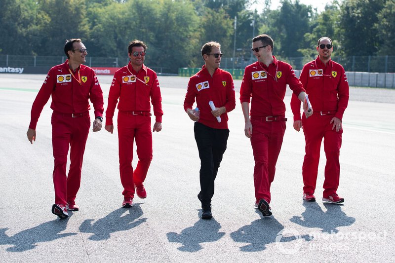 Sebastian Vettel, Ferrari cammina sulla pista