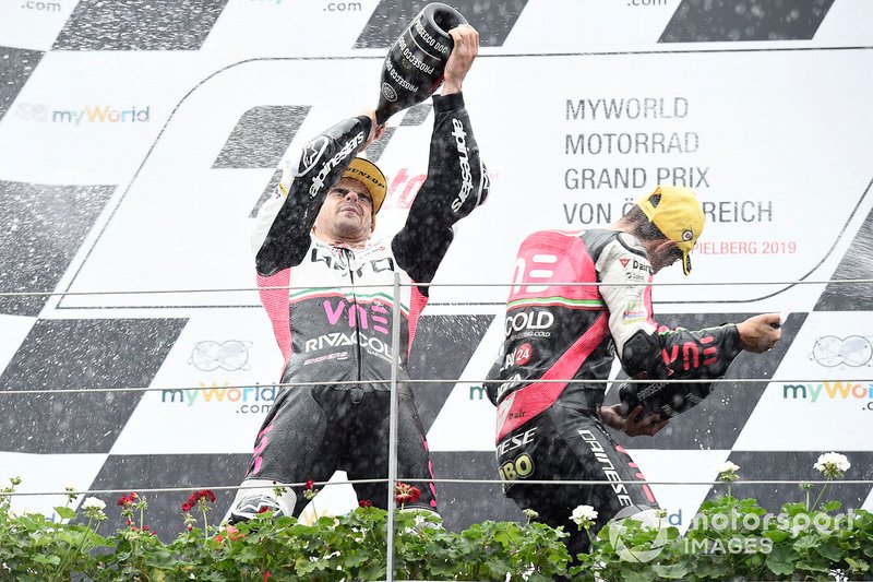 Podio: ganador Romano Fenati, Team O