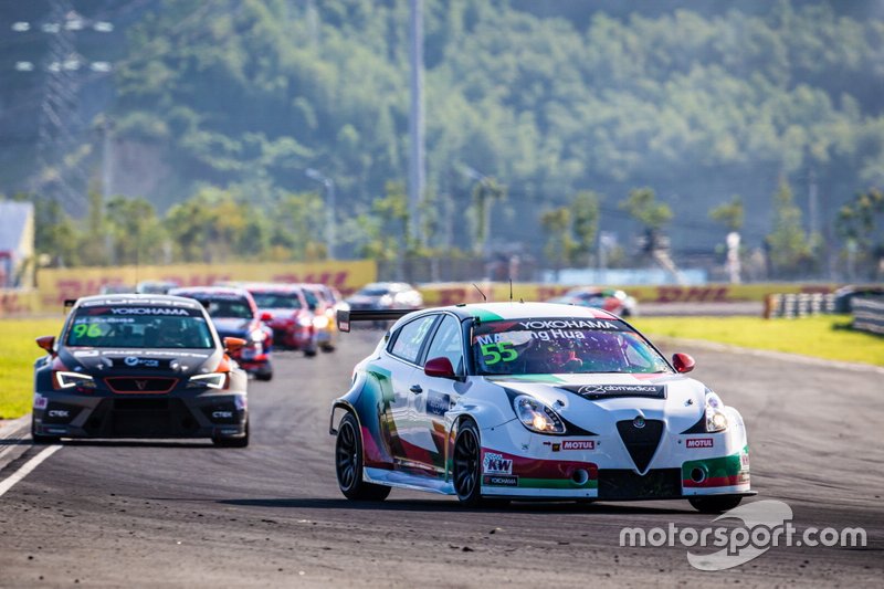 Ma Qing Hua, Team Mulsanne Alfa Romeo Giulietta TCR