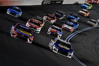 Martin Truex Jr., Joe Gibbs Racing, Toyota Camry Bass Pro Shops / TRACKER ATVs & Boats / USO, Chase Elliott, Hendrick Motorsports, Chevrolet Camaro NAPA AUTO PARTS