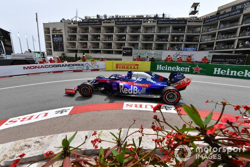 Alexander Albon, Toro Rosso STR14