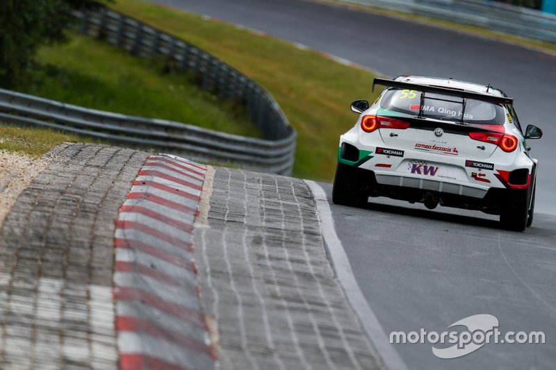 Ma Qing Hua, Team Mulsanne Alfa Romeo Giulietta TCR