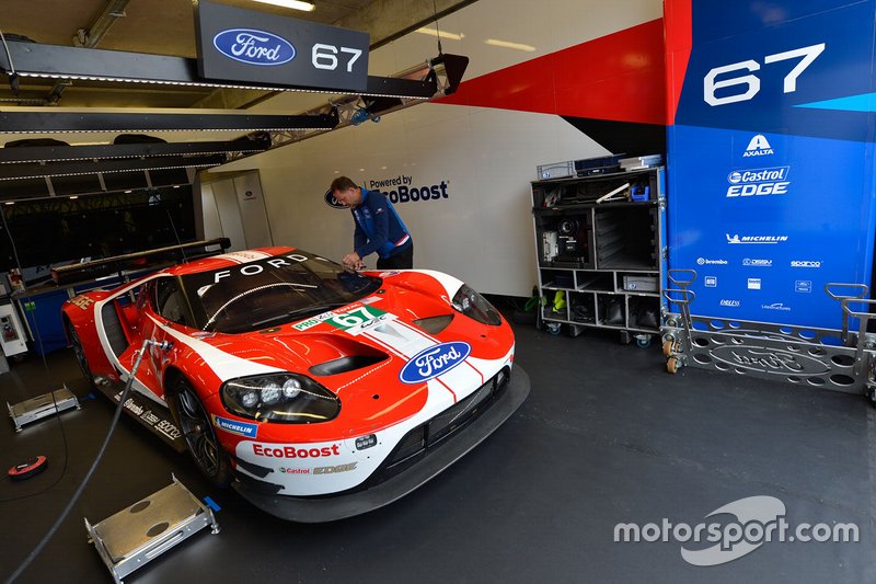 #67 Ford Chip Ganassi Racing Ford GT: Andy Priaulx, Harry Tincknell, Jonathan Bomarito