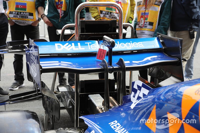 Заднее крыло McLaren MCL34