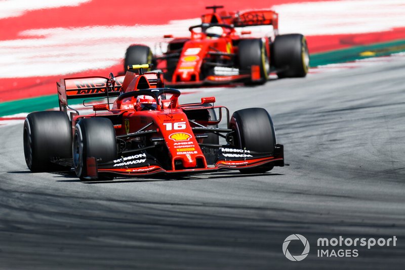 cCharles Leclerc, Ferrari SF90, leads Sebastian Vettel, Ferrari SF90