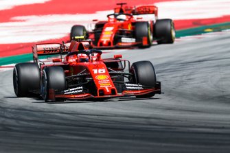 Charles Leclerc, Ferrari SF90, devant Sebastian Vettel, Ferrari SF90
