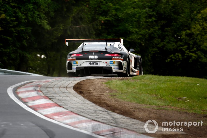 #6 Mercedes AMG Team Black Falcon Mercedes AMG GT3: Patrick Assenheimer, Nico Bastian Stuttgart, Yelmer Buurman