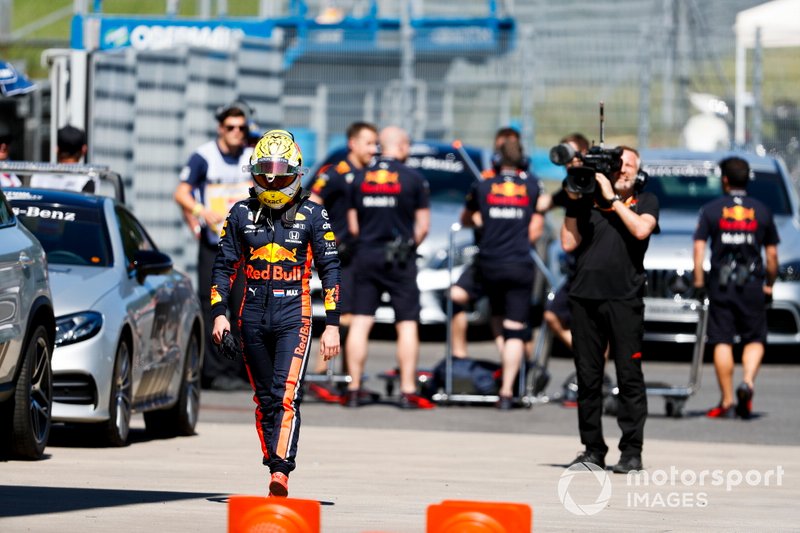 Max Verstappen, Red Bull Racing después del accidente
