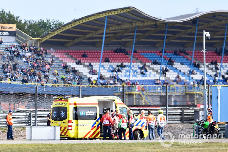 Jorge Lorenzo, Repsol Honda Team entre dans l'ambulance