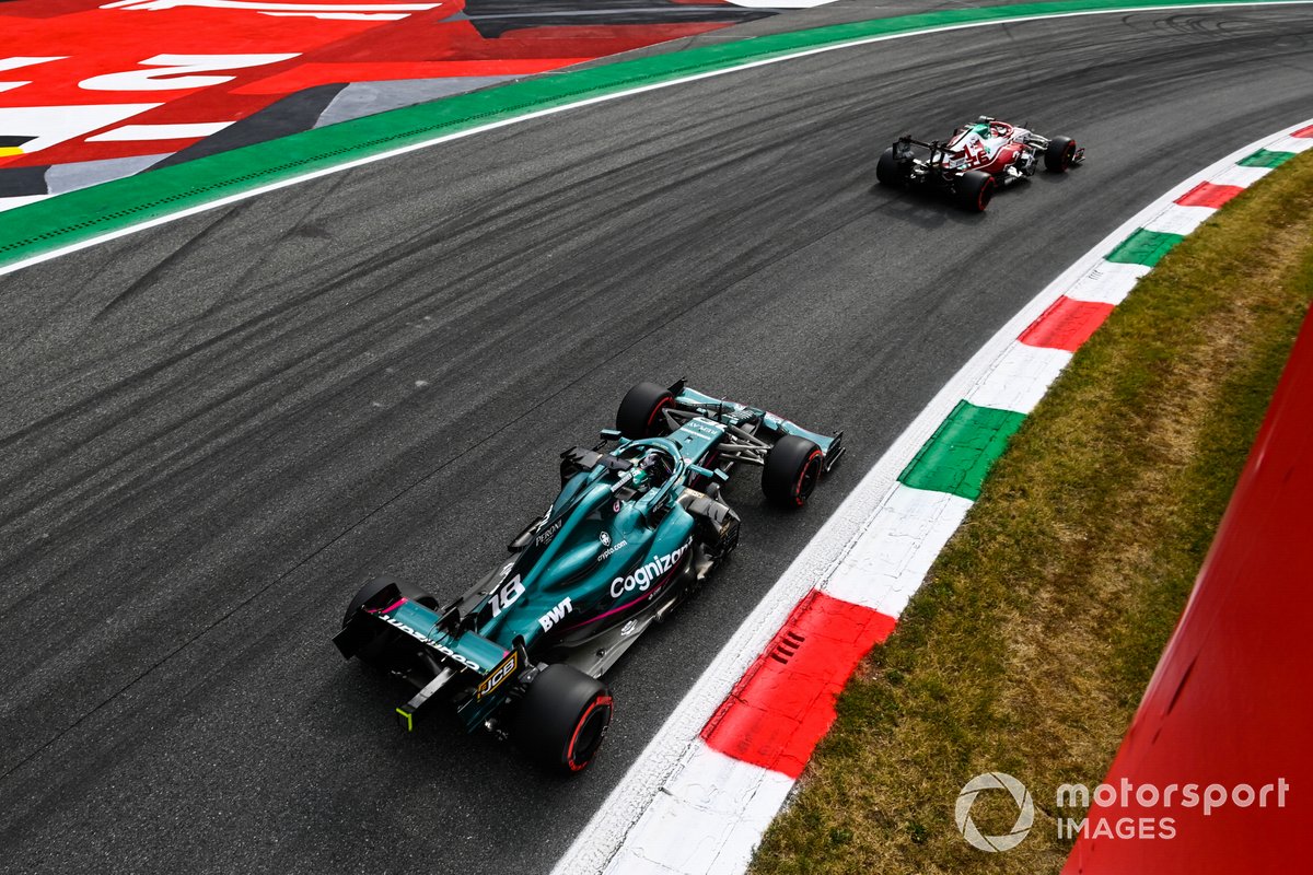 Robert Kubica, Alfa Romeo Racing C41, Lance Stroll, Aston Martin AMR21