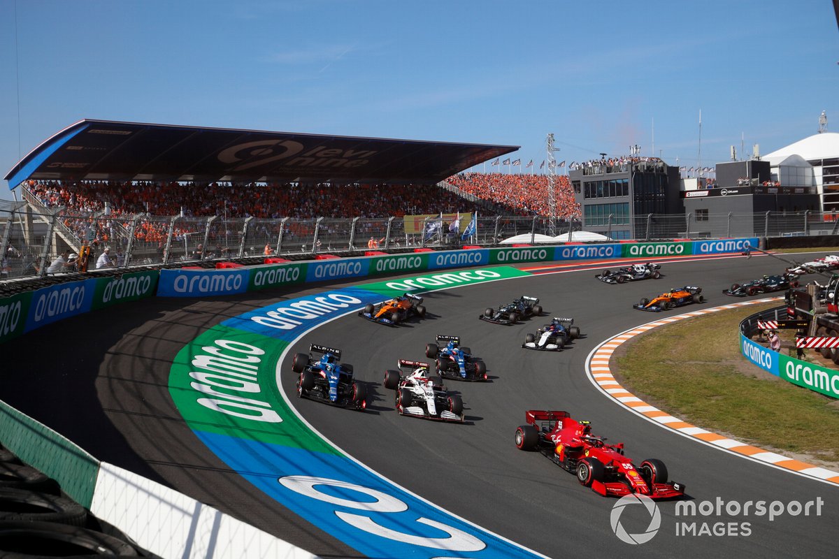 Carlos Sainz Jr., Ferrari SF21, Antonio Giovinazzi, Alfa Romeo Racing C41, Fernando Alonso, Alpine A521, Esteban Ocon, Alpine A521, George Russell, Williams FW43B
