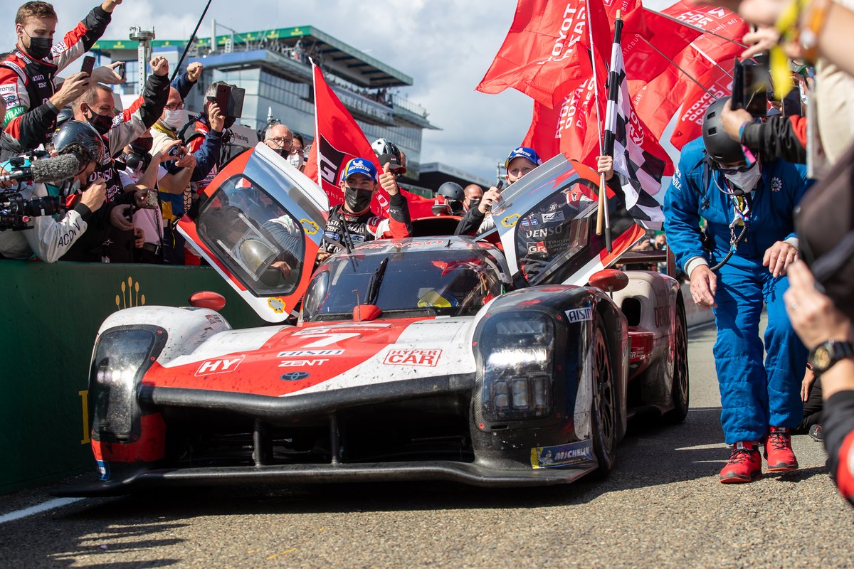 #7 Toyota Gazoo Racing Toyota GR010 - Hybrid Hypercar, Mike Conway, Kamui Kobayashi, José María López