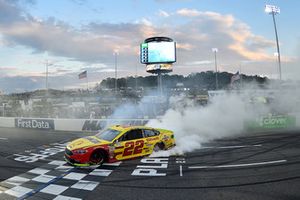 Joey Logano, Team Penske, Ford Fusion Shell Pennzoil, celebrates