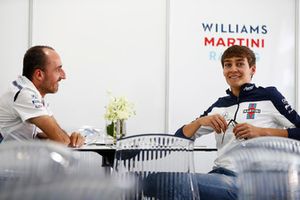 Robert Kubica, Williams Martini Racing, ve George Russell