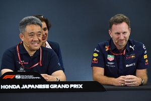 Toyoharu Tanabe, directeur technique F1 de Honda, et Christian Horner, directeur de Red Bull Racing, lors de la conférence de presse