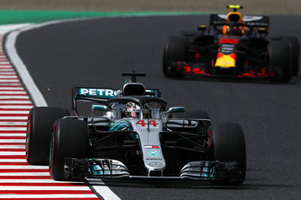 Lewis Hamilton, Mercedes AMG F1 W09 EQ Power+ ve Max Verstappen, Red Bull Racing RB14