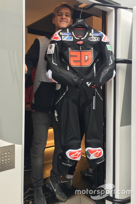 Quartararo enseña su mono para los test de pretemporada