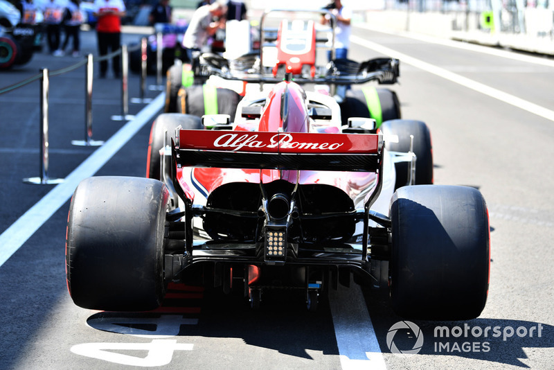 There is an extremely large engine cover cooling outlet at the rear of the Sauber C37 to help with heat extraction, which is more of an issue at high altitudes.