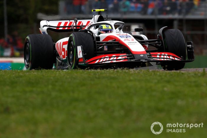 Mick Schumacher, Haas VF-22