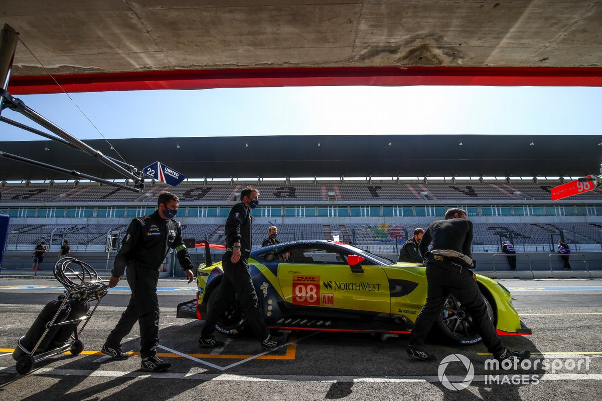 #98 Aston Martin Racing Aston Martin Vantage AMR: Paul Dalla Lana, Augusto Farfus, Marcos Gomes