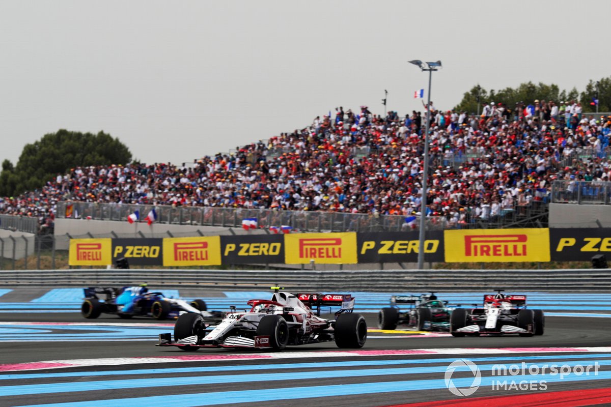 Antonio Giovinazzi, Alfa Romeo Racing C41, Kimi Raikkonen, Alfa Romeo Racing C41 ,Lance Stroll, Aston Martin AMR21
