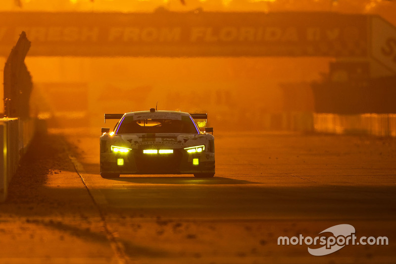 #29 Montaplast by Land-Motorsport Audi R8 LMS GT3: Connor de Phillippi, Christopher Mies, Jules Gounon