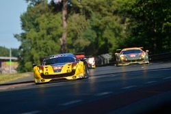 #84 JMW Motorsport Ferrari 488 GTE: Robert Smith, Will Stevens, Dries Vanthoor