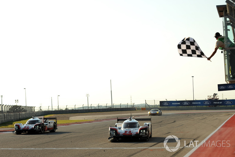 Sieg für #2 Porsche Team Porsche 919 Hybrid: Timo Bernhard, Earl Bamber, Brendon Hartley