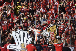 Le deuxième, Marc Marquez, Repsol Honda Team avec des fans
