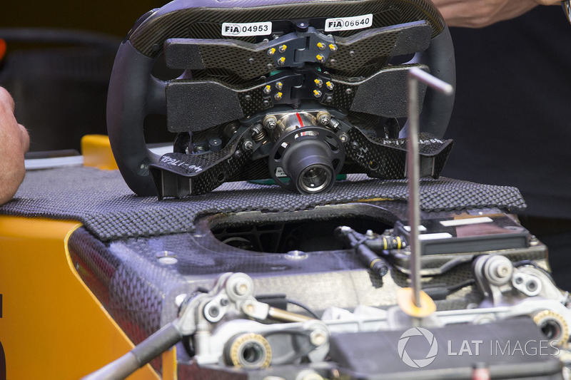 Renault Sport F1 Team RS17 steering wheel detail