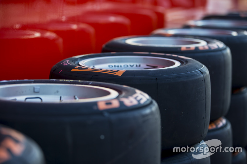 Pirelli tyres