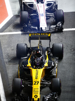 Nico Hulkenberg, Renault Sport F1 Team RS17, Lance Stroll, Williams FW40