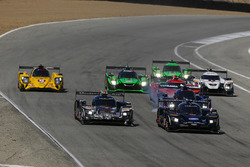 Start: #10 Wayne Taylor Racing Cadillac DPi: Ricky Taylor, Jordan Taylor leads