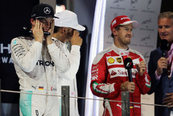 Nico Rosberg, Mercedes AMG F1 fête son titre de Champion du monde sur le podium