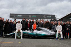 Lewis Hamilton, Mercedes AMG F1, Valtteri Bottas, Mercedes AMG F1, Toto Wolff, Mercedes AMG F1 Shareholder and Executive Director with guests