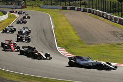 Felipe Massa, Williams FW40, Nico Hulkenberg, Renault Sport F1 Team RS17, Kimi Raikkonen, Ferrari SF